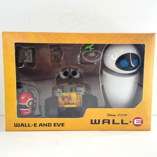 Wall and eve - and, mini